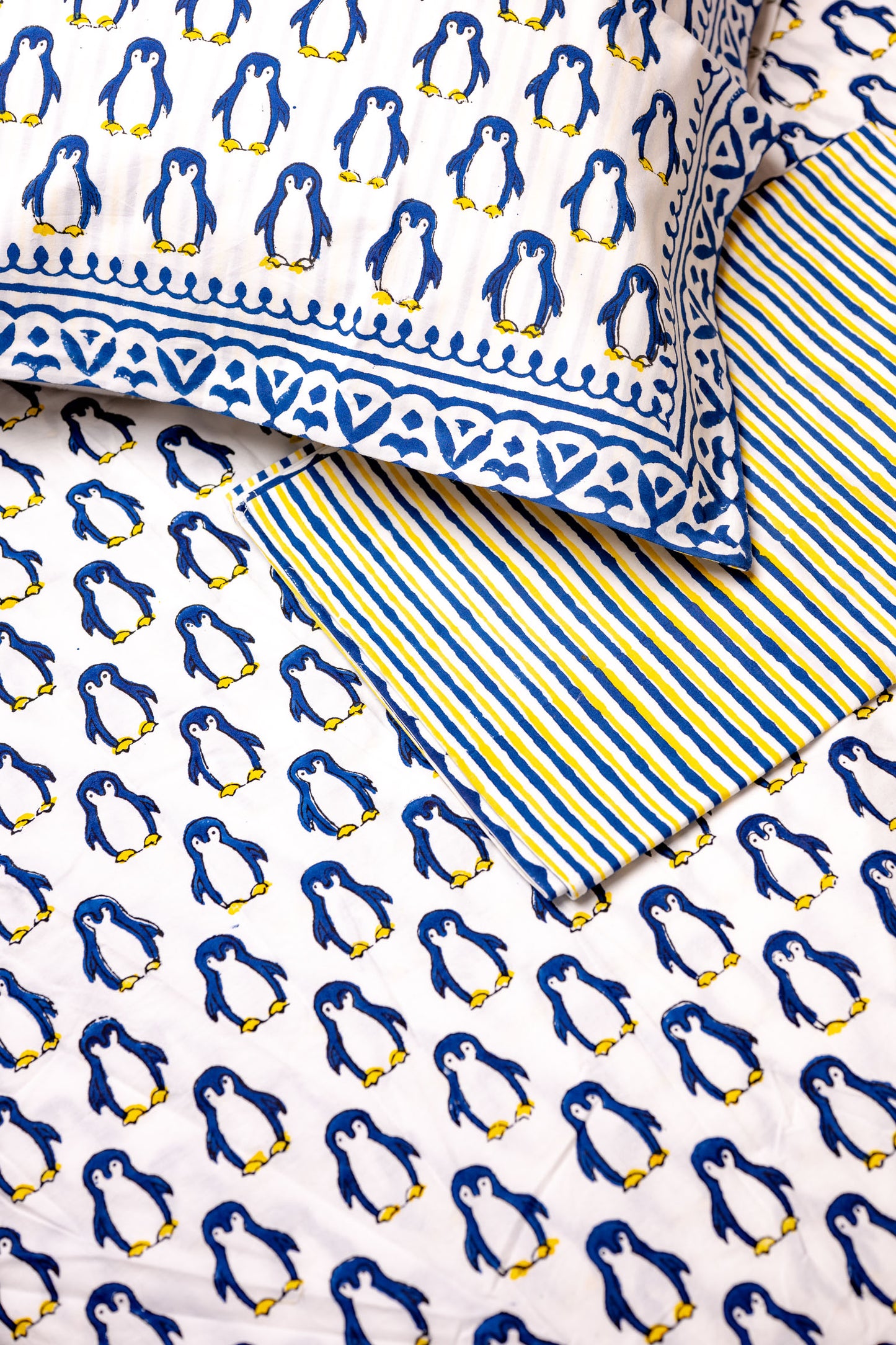 Waddle Dreams 100% Cotton Handblock Printed Fitted sheet with Pillow covers
